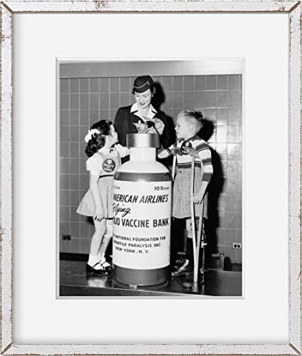 Fotografii Infinite 1955 Foto: Lansare Banca pentru vaccinuri zburătoare | Janet Munroe | Leslie Storm | David Hill | Decor